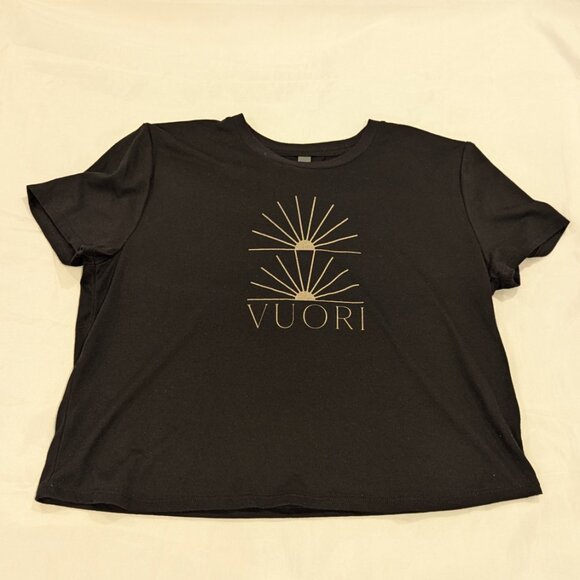 EUC Vuori "The Shine" Tee T-Shirt Short Sleeve Cropped Logo - Picture 2 of 10